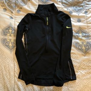 Nike Pro Pull Over